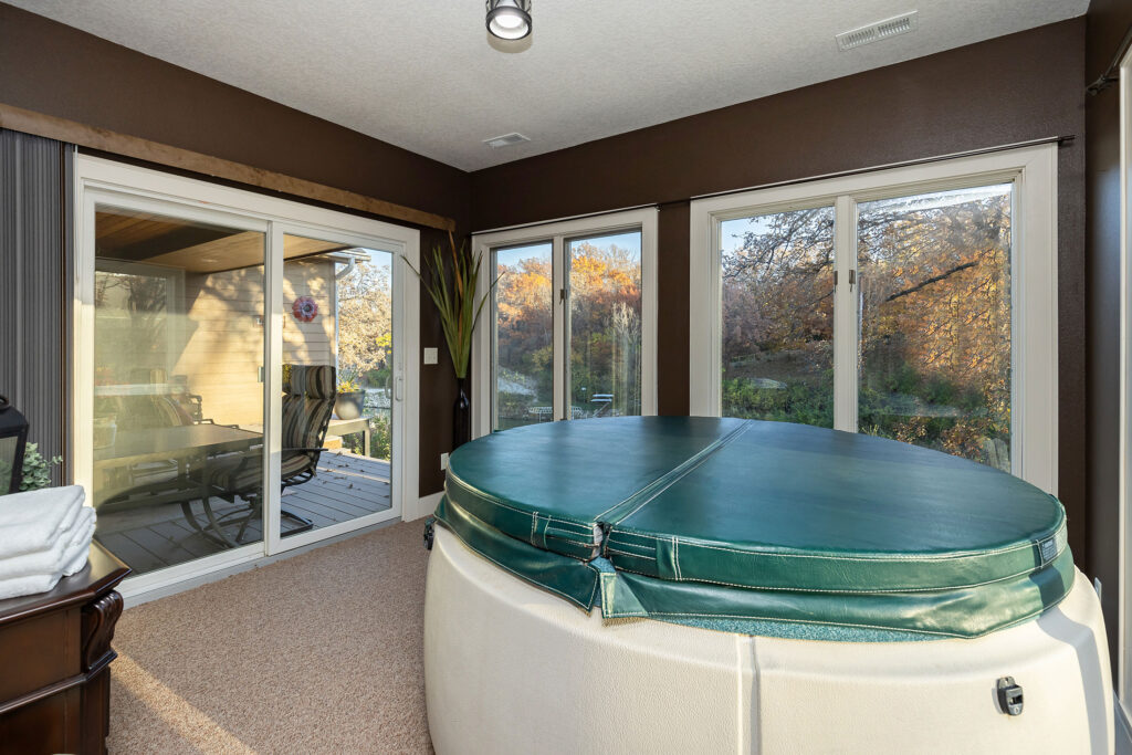 Hot Tub Room