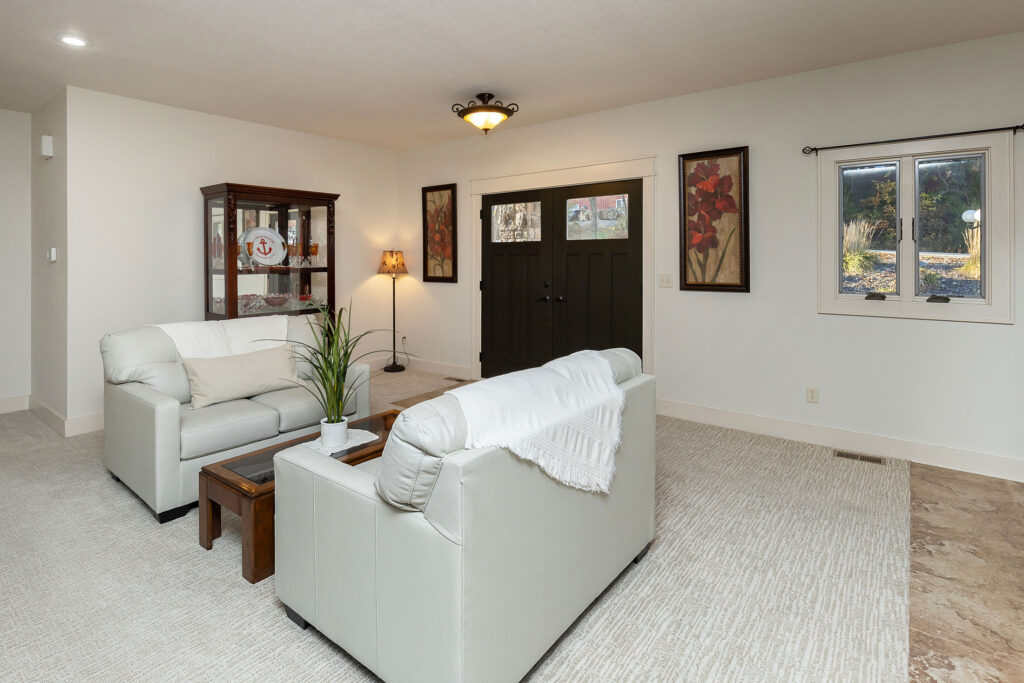 Front Sitting Room